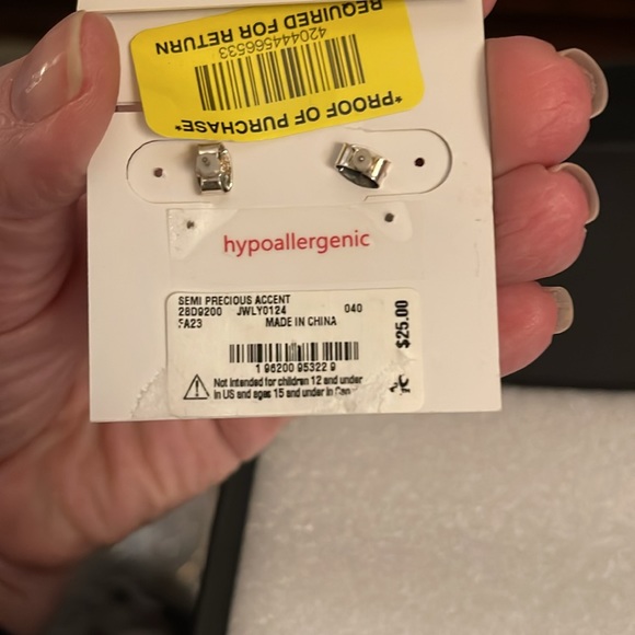 NWT Lucky Brand earrings - Picture 5 of 5